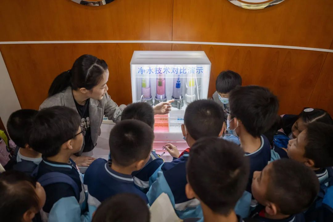 4008云顶集团(国际)股份有限公司