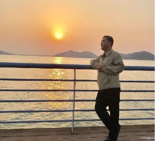 4008云顶集团(国际)股份有限公司