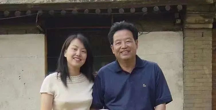 4008云顶集团(国际)股份有限公司